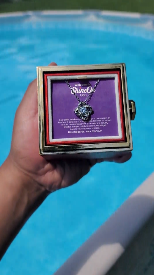 Rotating Rose Box With Love Knot White Gold Necklace - UGC 5